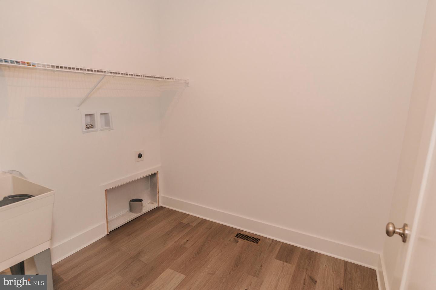 36768 Breakwater Run Property Photo 52