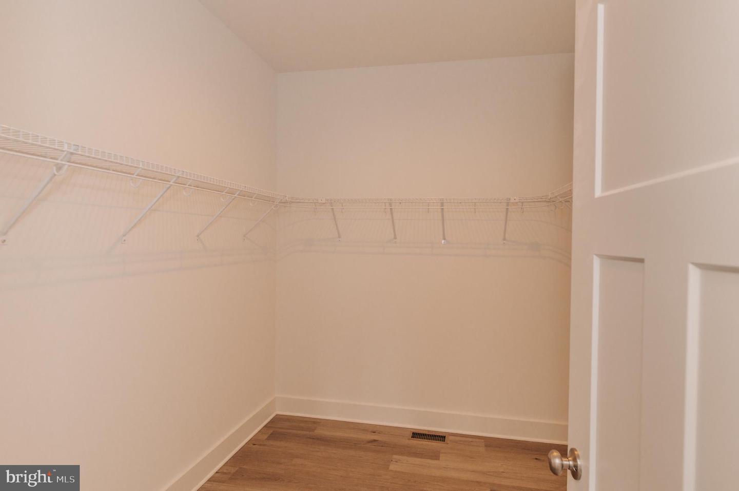 36768 Breakwater Run Property Photo 54