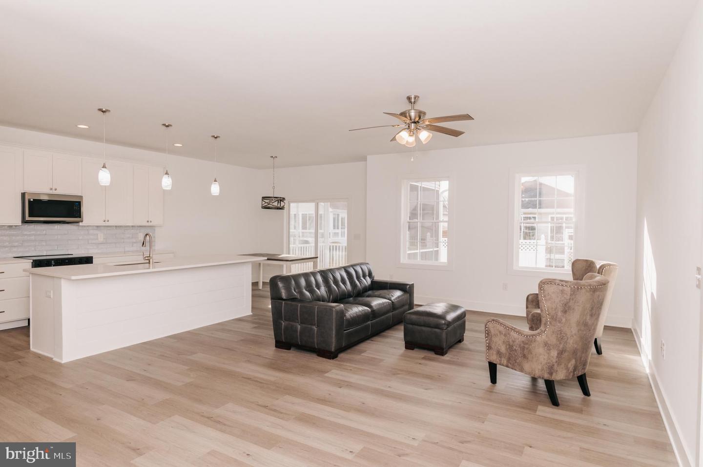 36768 Breakwater Run Property Photo 77