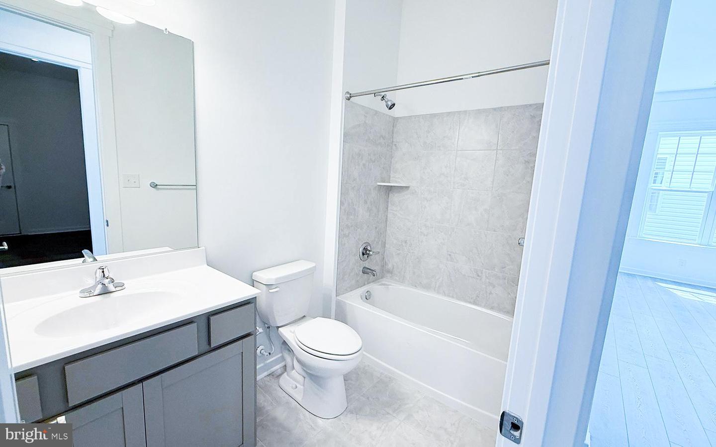 328 Heritage Shores Cir Property Photo 6