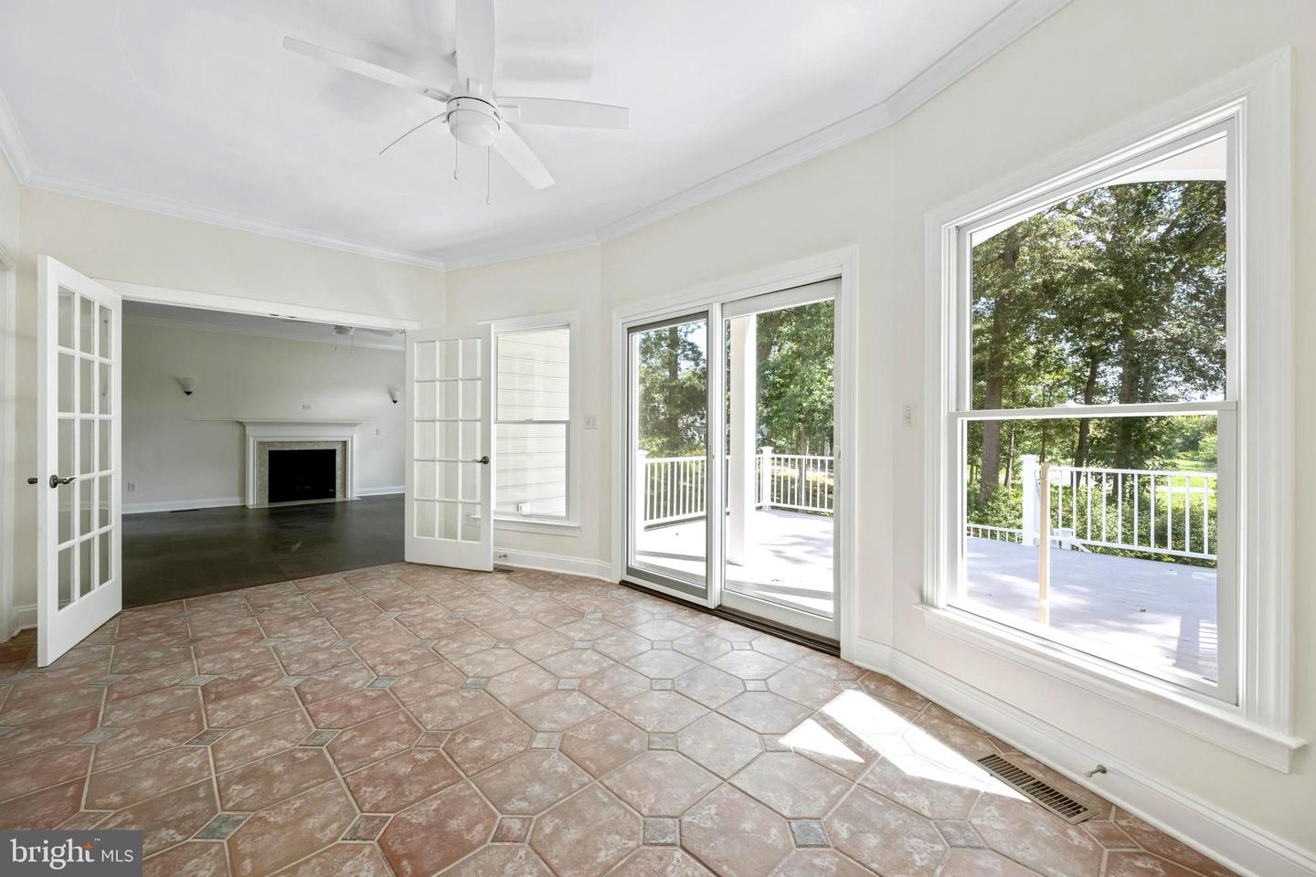 154 W Shore Dr Property Photo 18