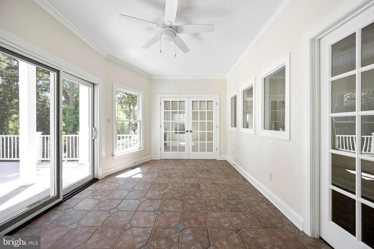 154 W Shore Dr Property Photo 19