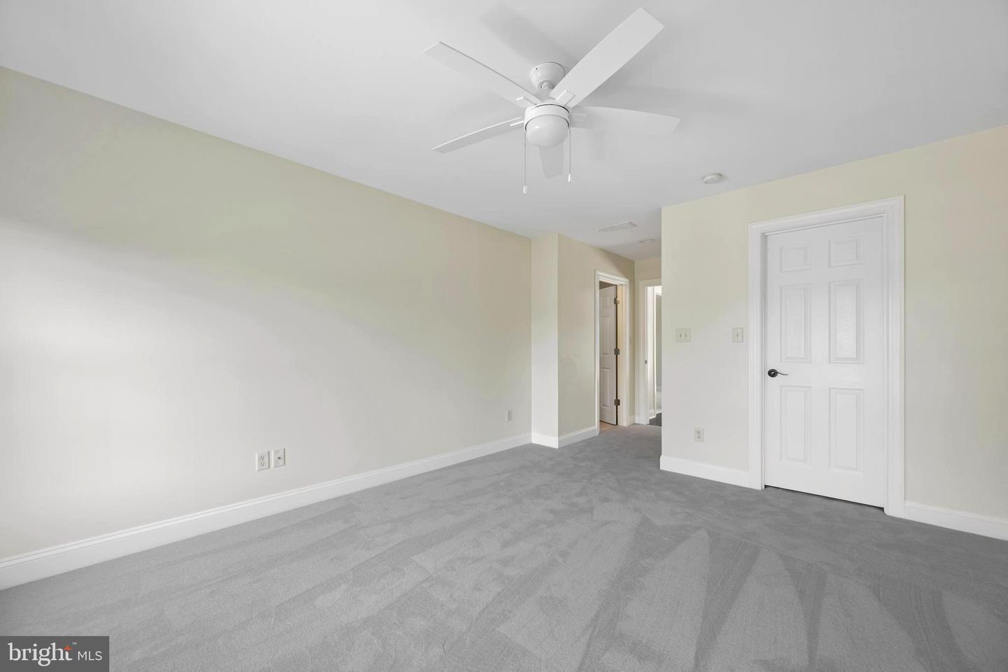 154 W Shore Dr Property Photo 25