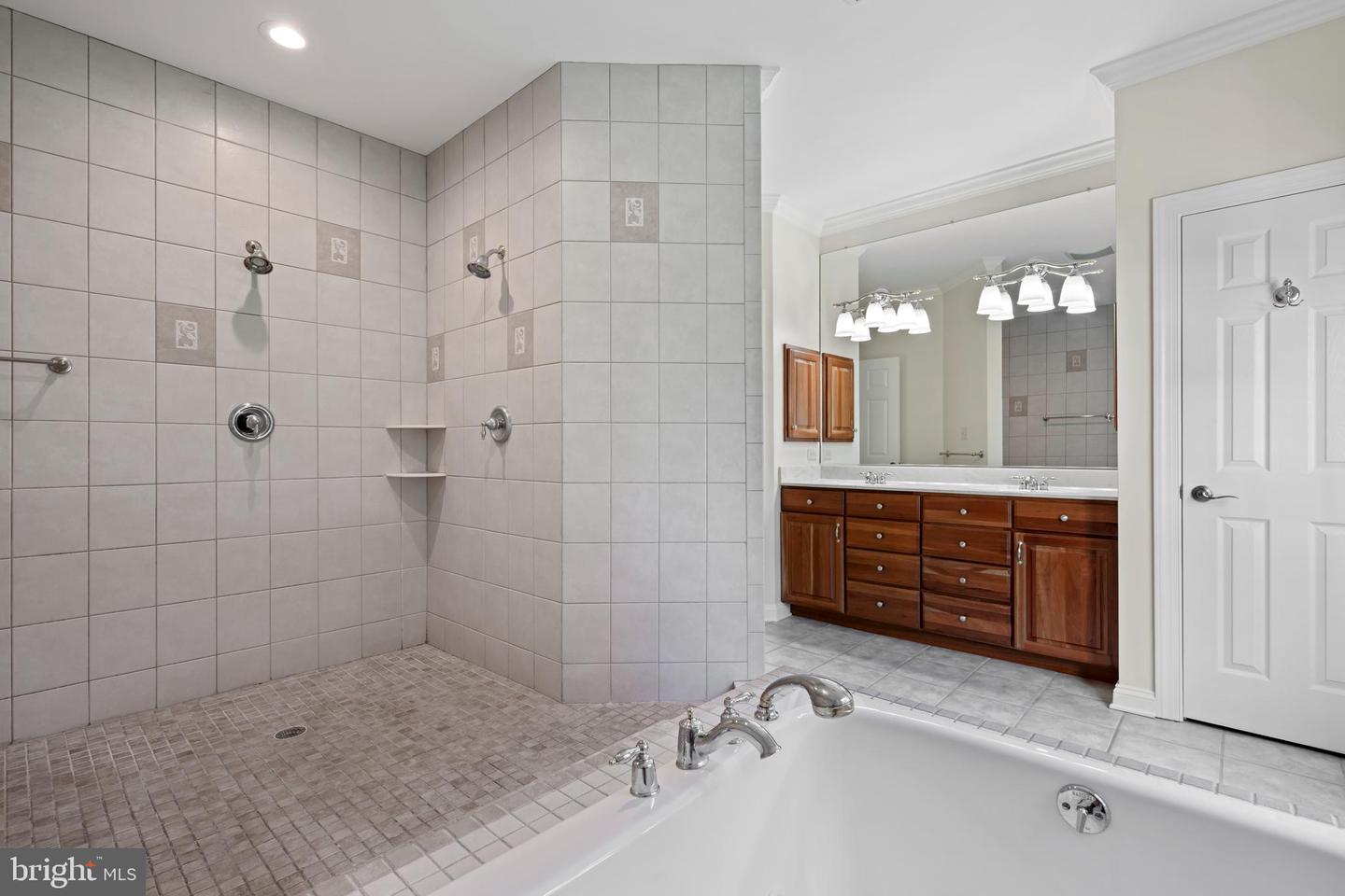 154 W Shore Dr Property Photo 29