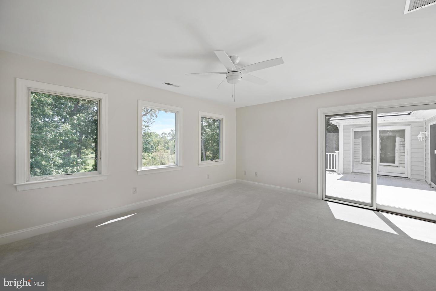 154 W Shore Dr Property Photo 40