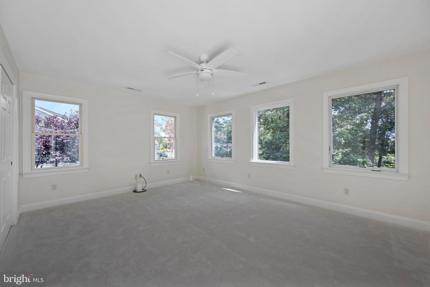 154 W Shore Dr Property Photo 41