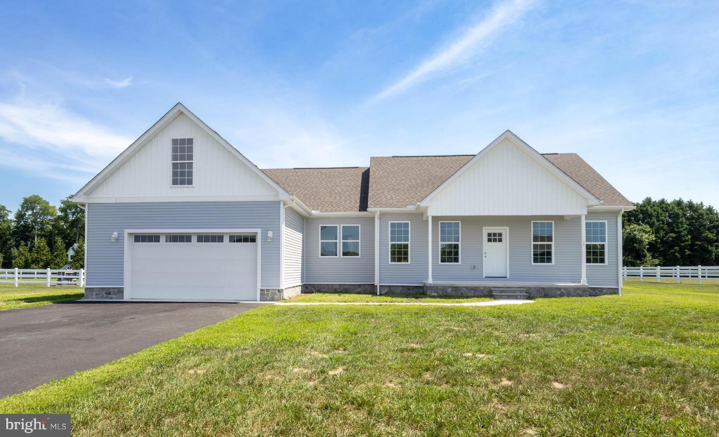 4466 Mayflower Ln Property Photo 1