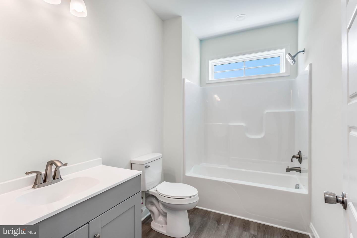 4466 Mayflower Ln Property Photo 15