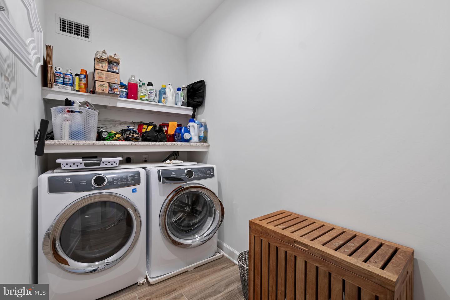 1710 Bay Ave Property Photo 89