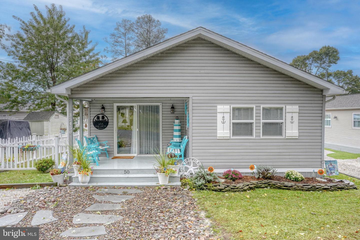 35458 E RIVER DR Property Photo 1