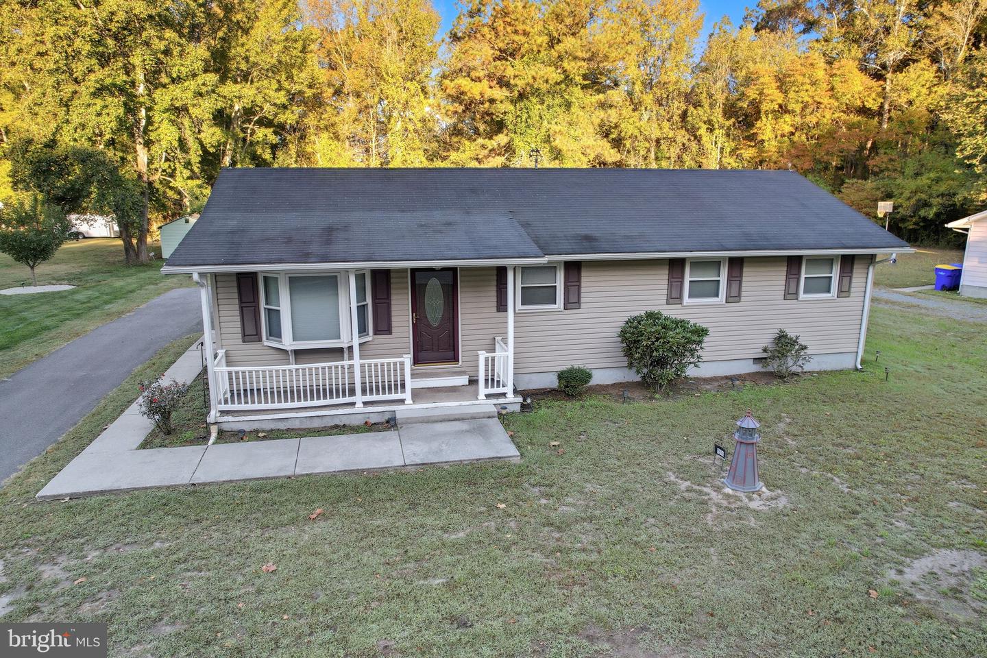 19784 Donovans Rd Property Photo 2