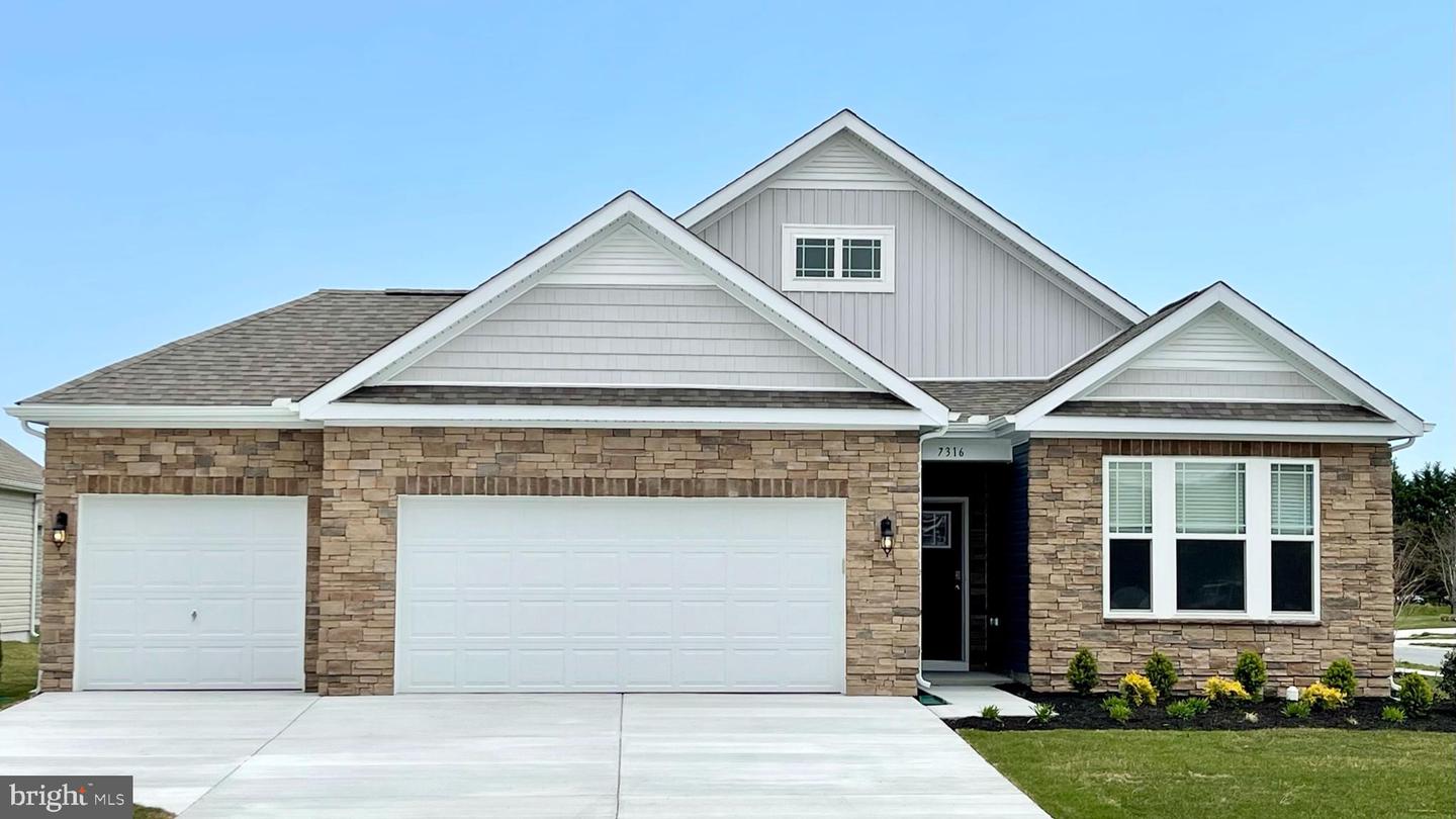 24135 WEST CYPRESS WAY Property Photo 1