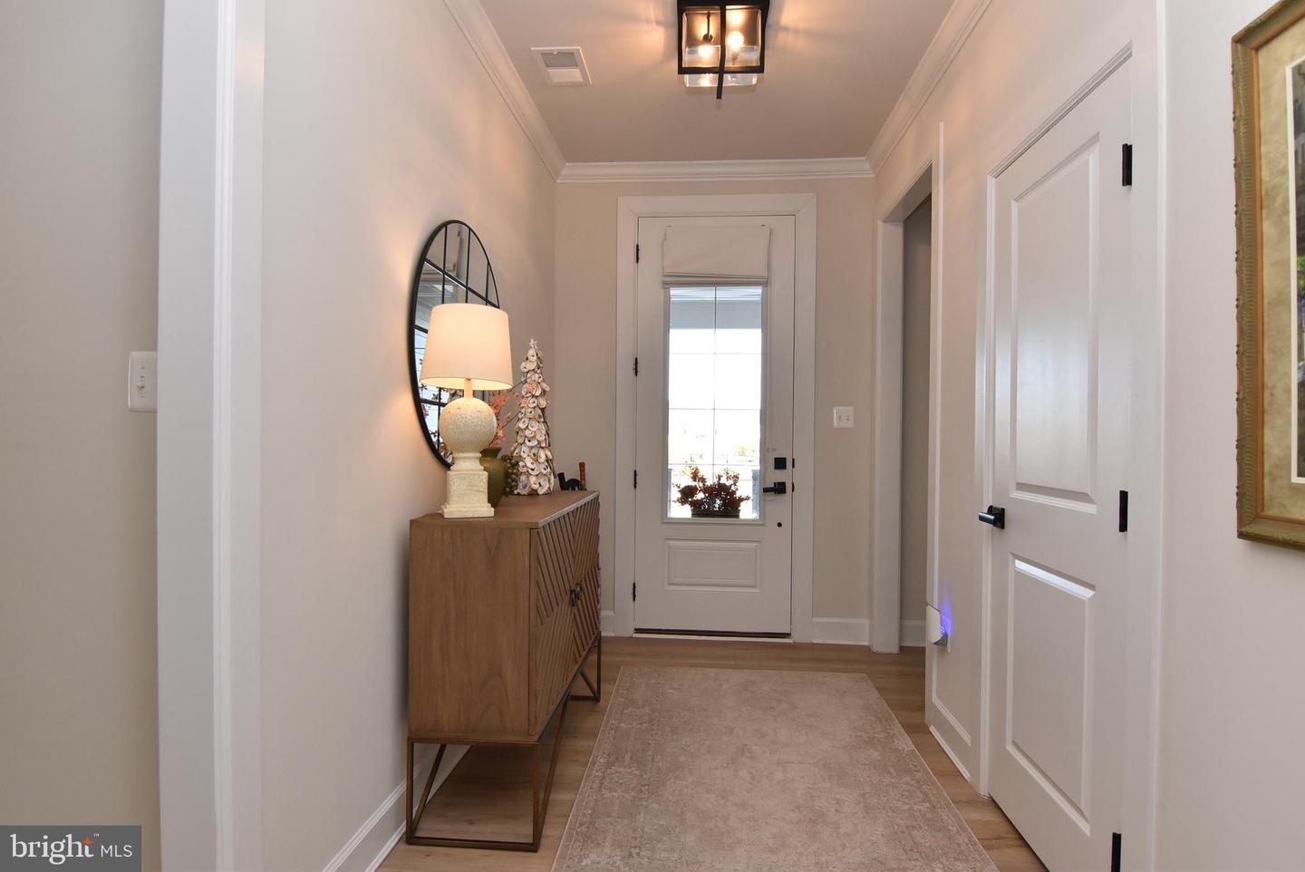 28019 Winona Ln Property Photo 7