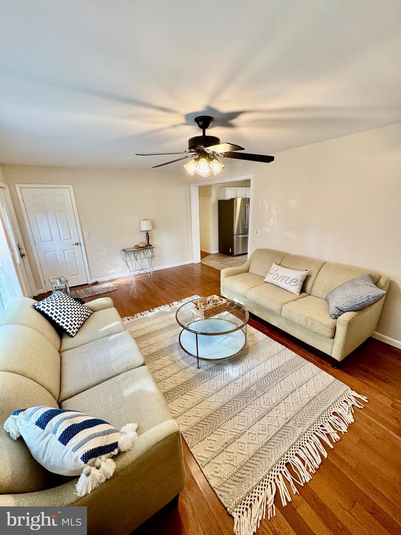 24322 Canal Dr Property Photo 5
