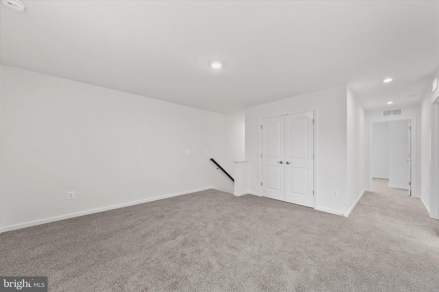 380 Scranton Ln Property Photo 25