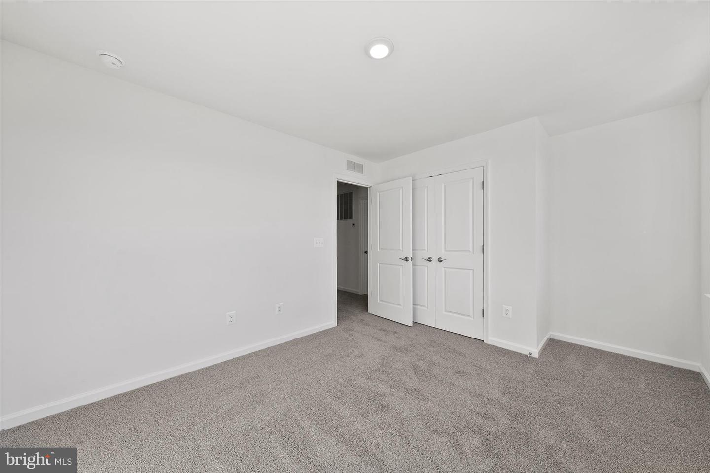 380 Scranton Ln Property Photo 27