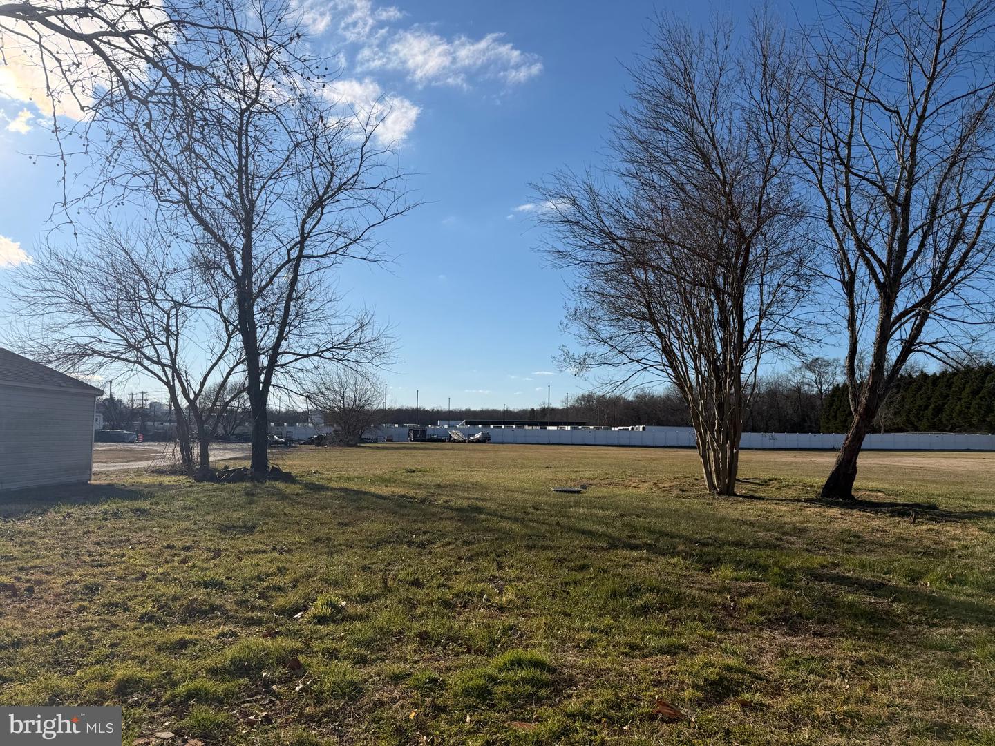18716 Harbeson Rd Property Photo 3
