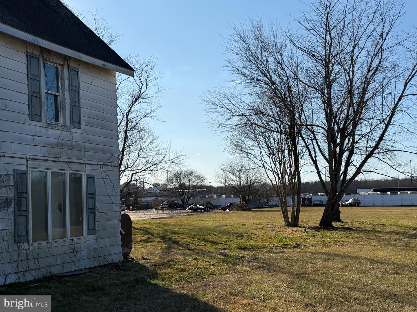 18716 Harbeson Rd Property Photo 6