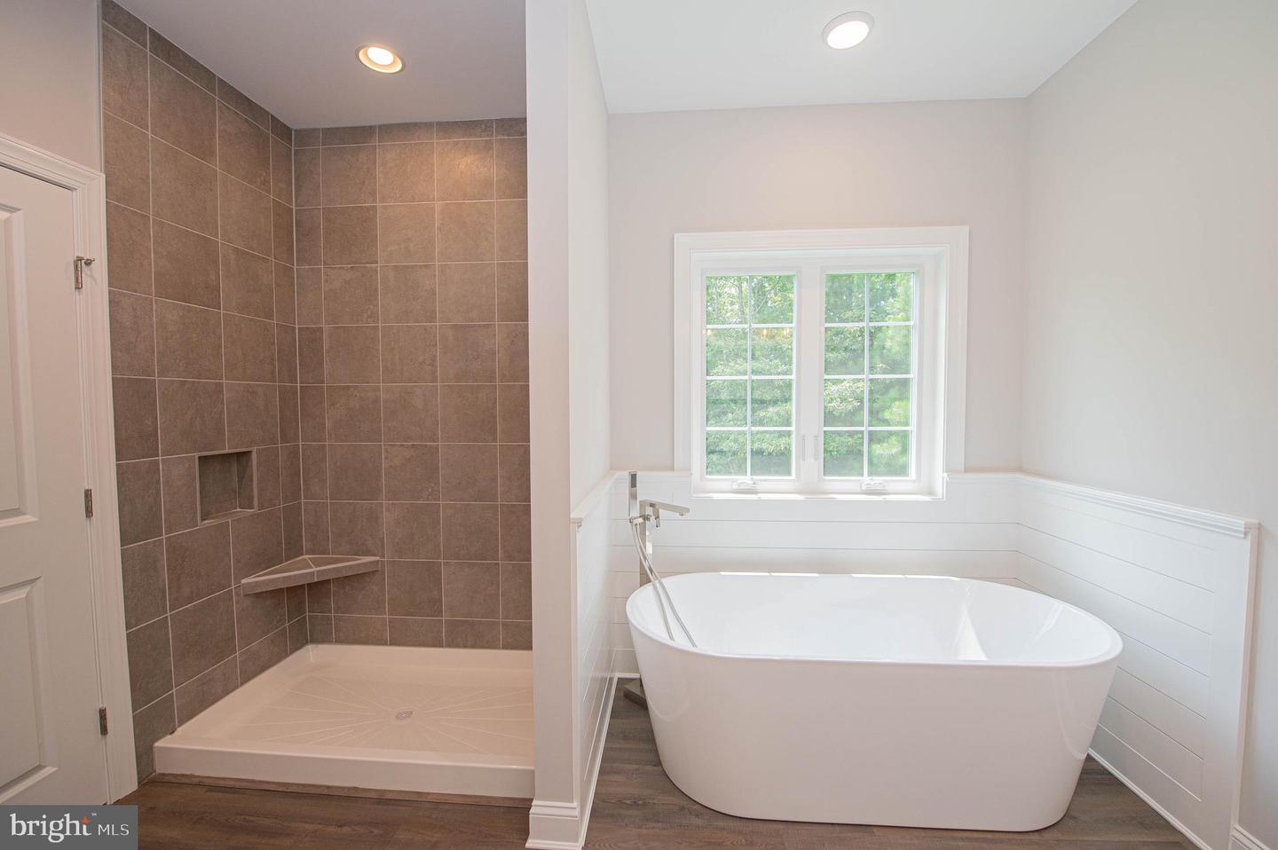 22372 Concord Pond Rd Property Photo 24