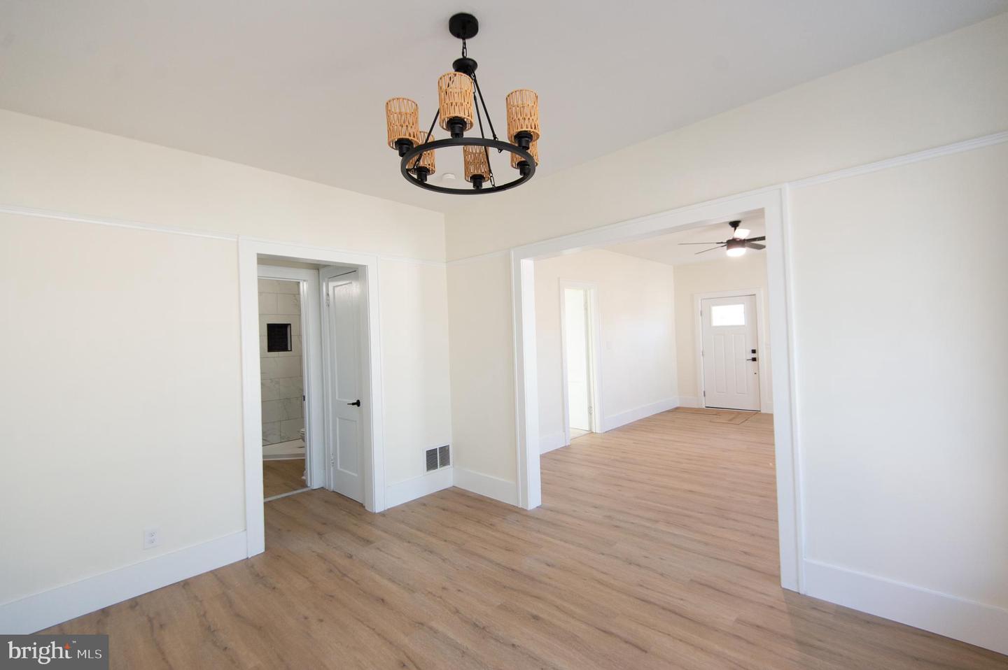 11145 Laurel Road Property Photo 8