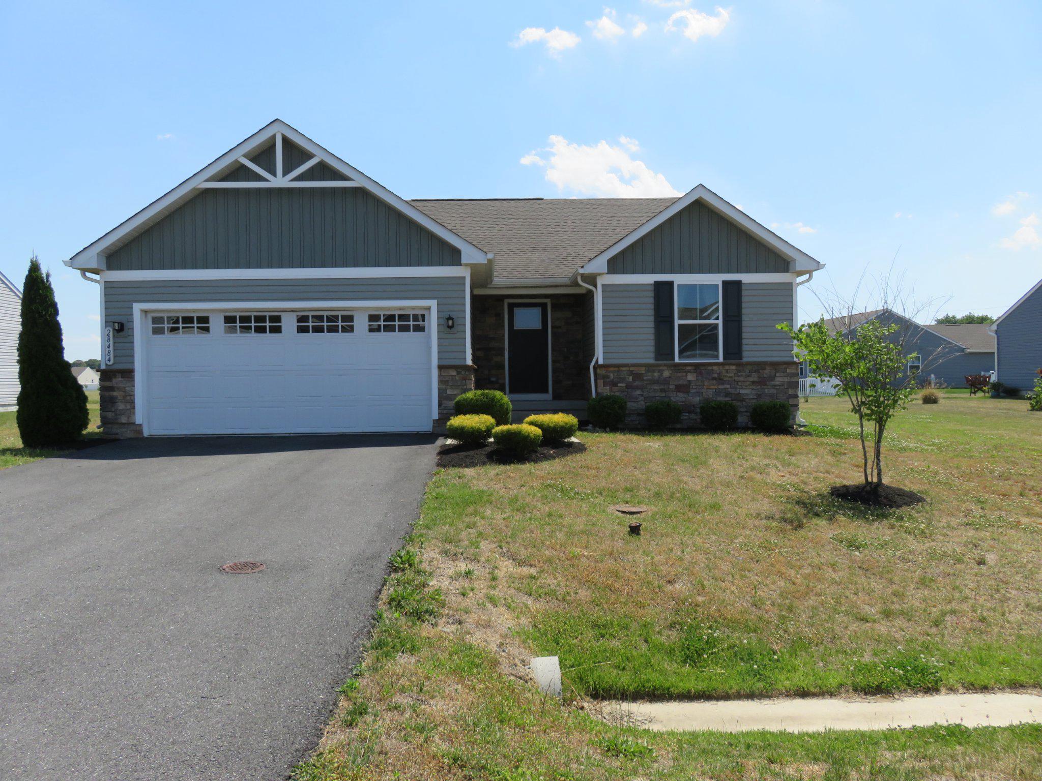 28484 Hawthorne Trl Property Photo 1