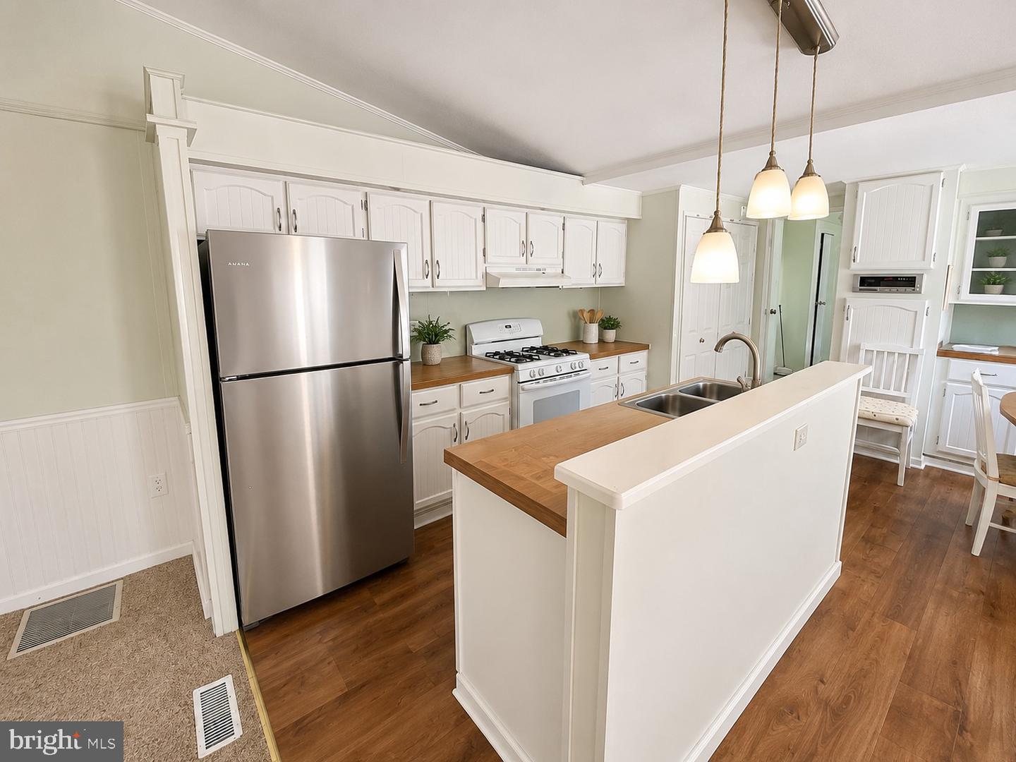 25448 Crab Aly W #1393 Property Photo 6