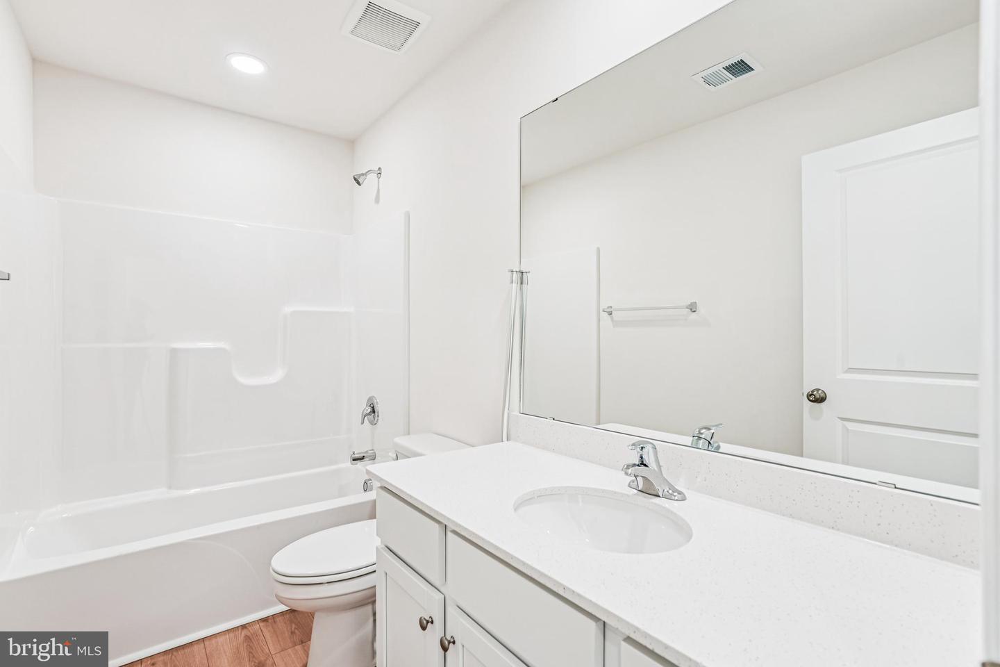 26571 Line Rd Property Photo 15