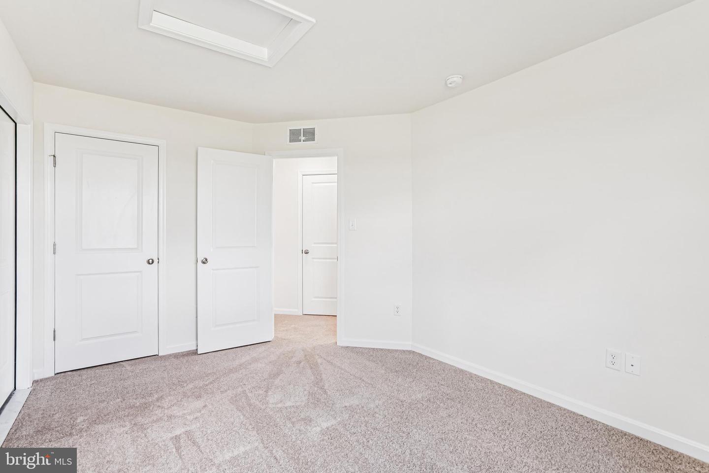 26571 Line Rd Property Photo 17