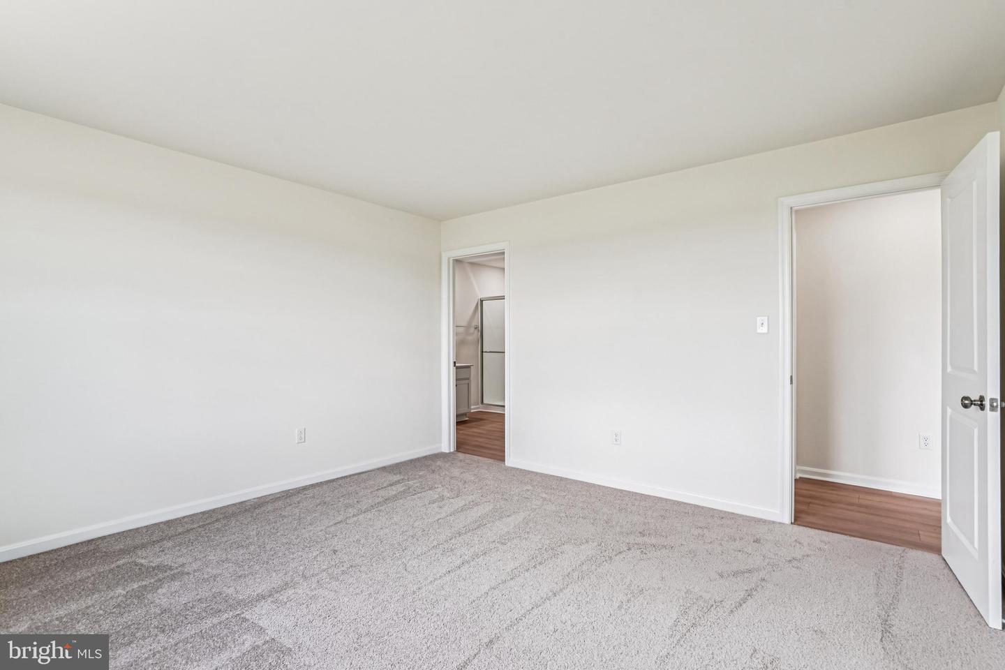 26571 Line Rd Property Photo 26
