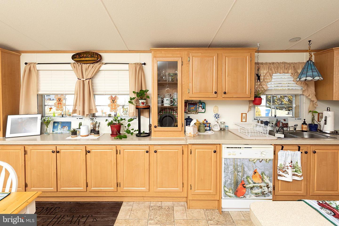 19 Mayfair Ln Property Photo 12