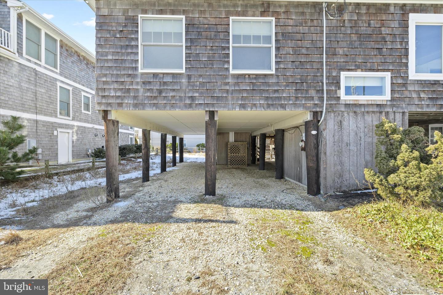 83 N Atlantic Ave Property Photo 4