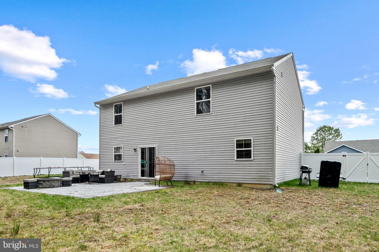 11735 Buckingham Dr Property Photo 5