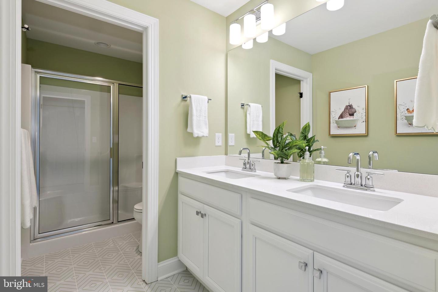 25284 Leland Dr Property Photo 6