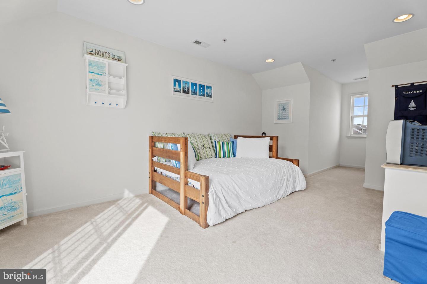26740 Chatham Ln Property Photo 49