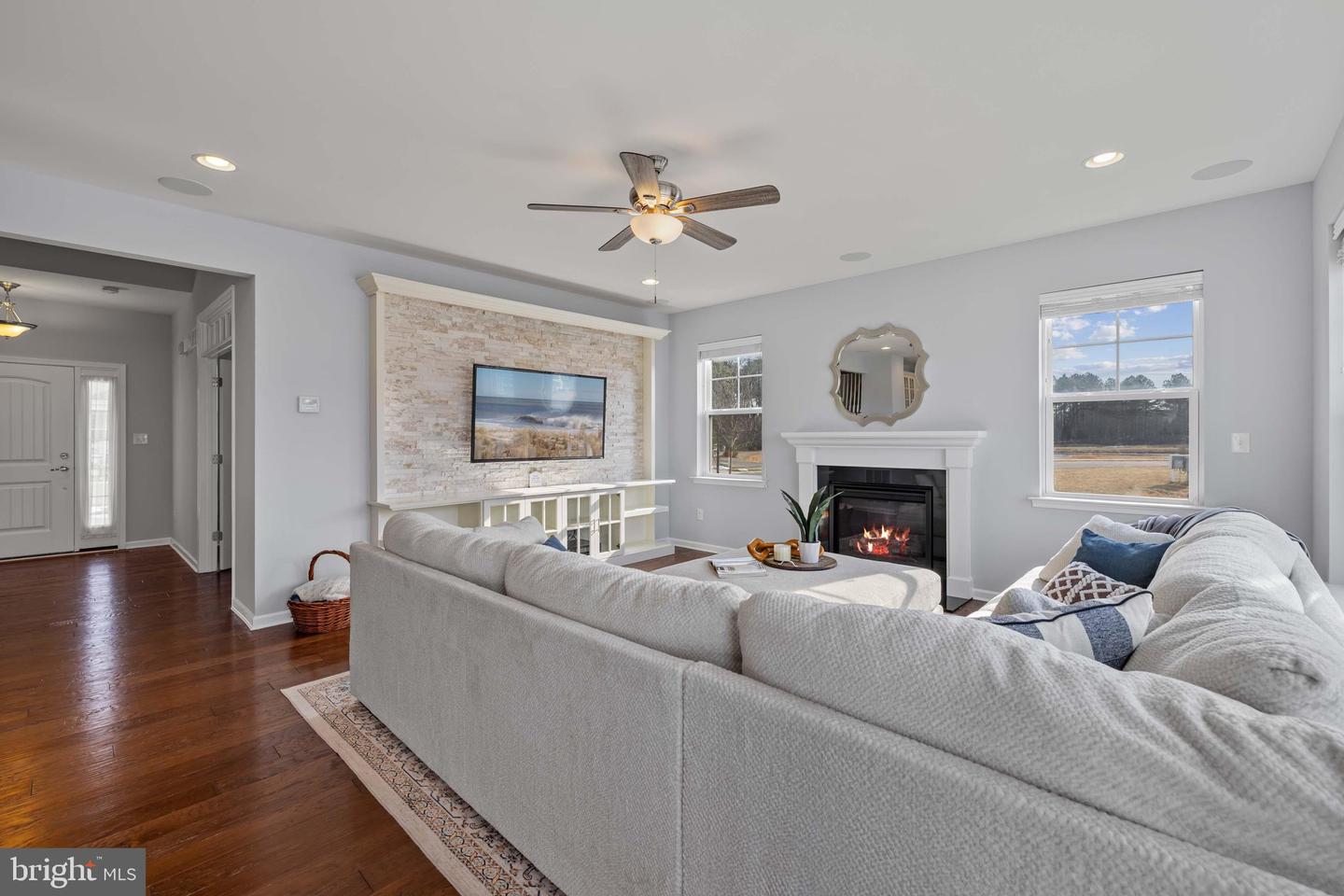 32198 Ivory Gull Way Property Photo 8