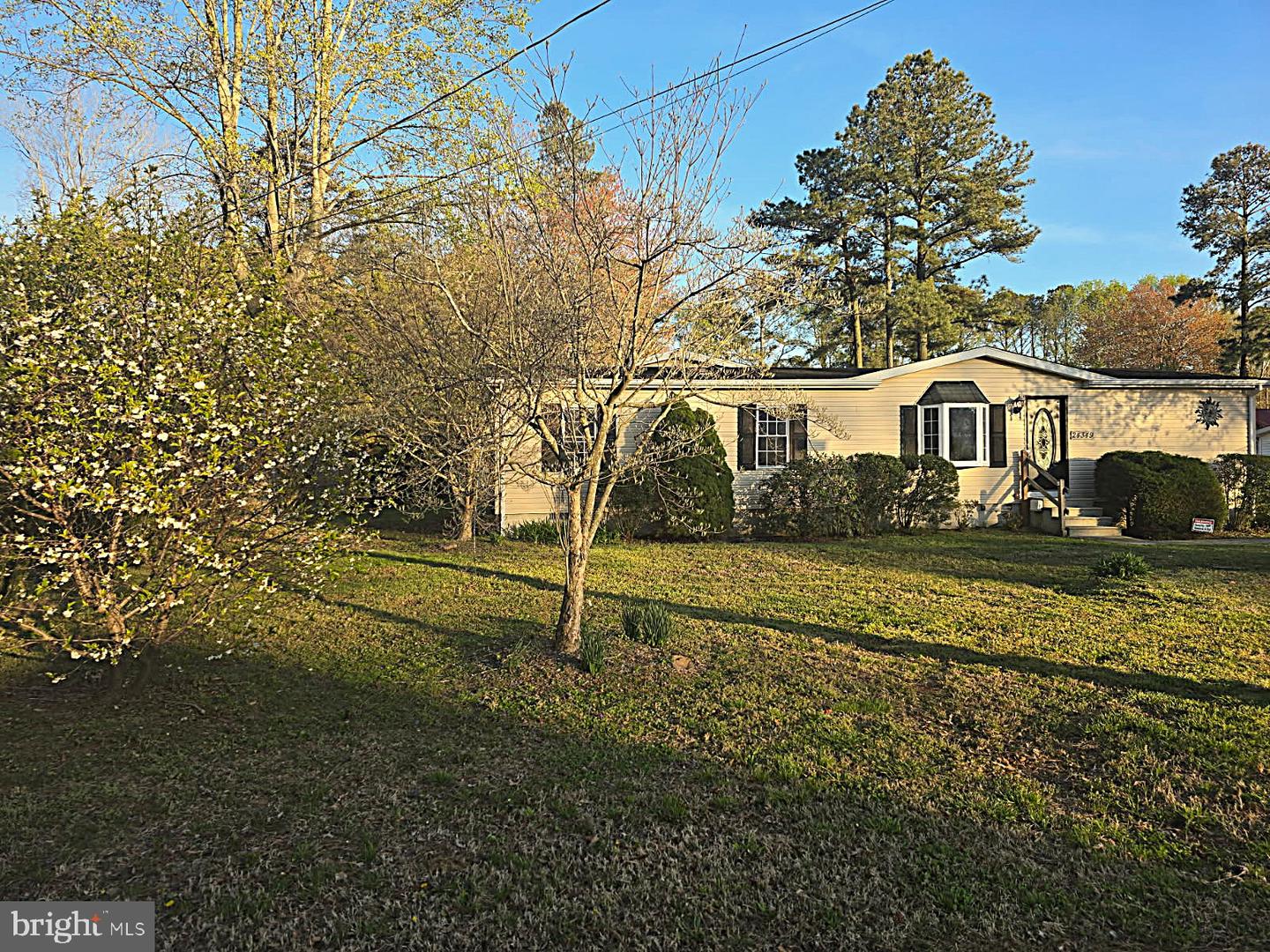 24349 Canal Dr Property Photo 6
