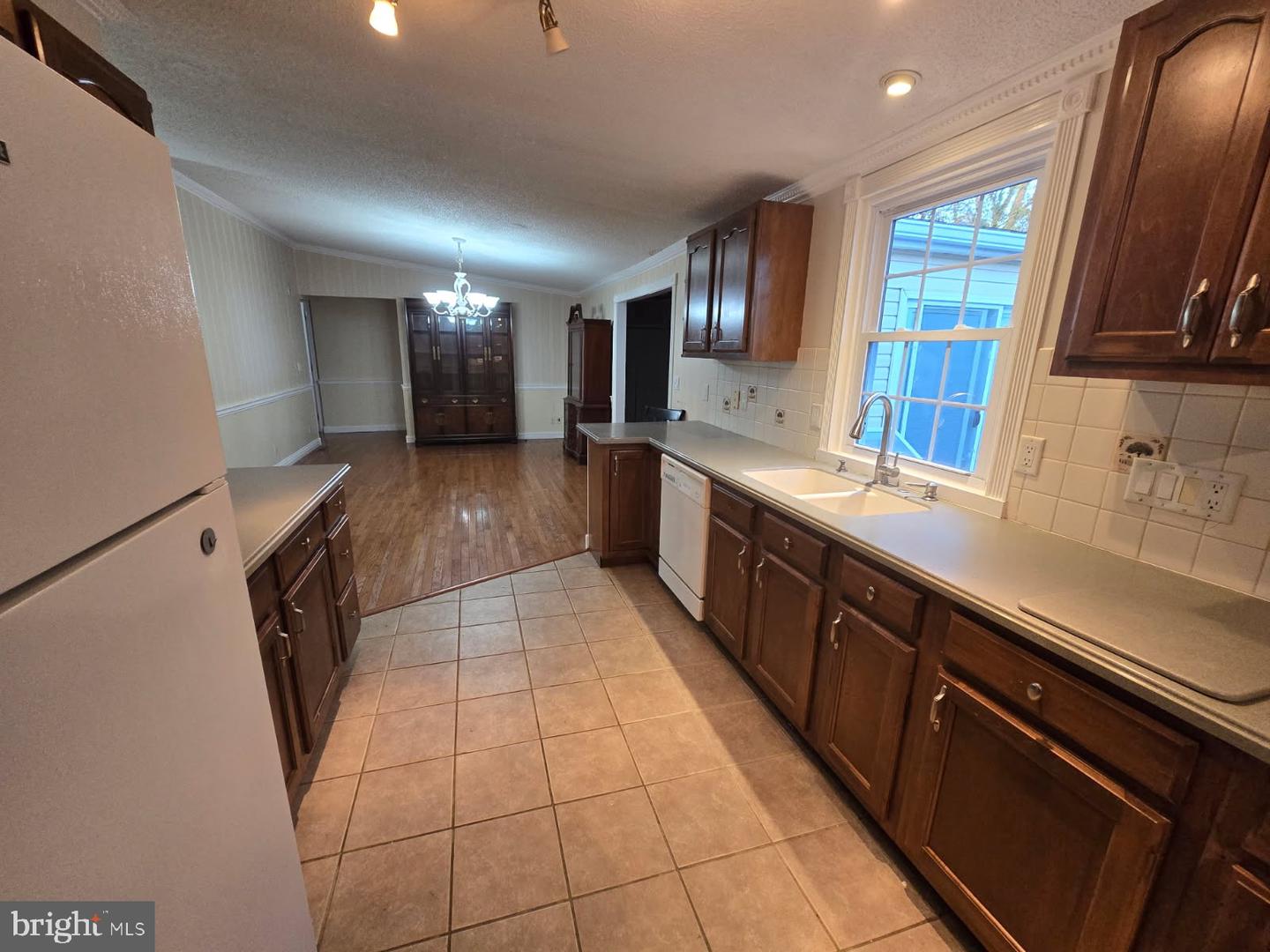 24349 Canal Dr Property Photo 18