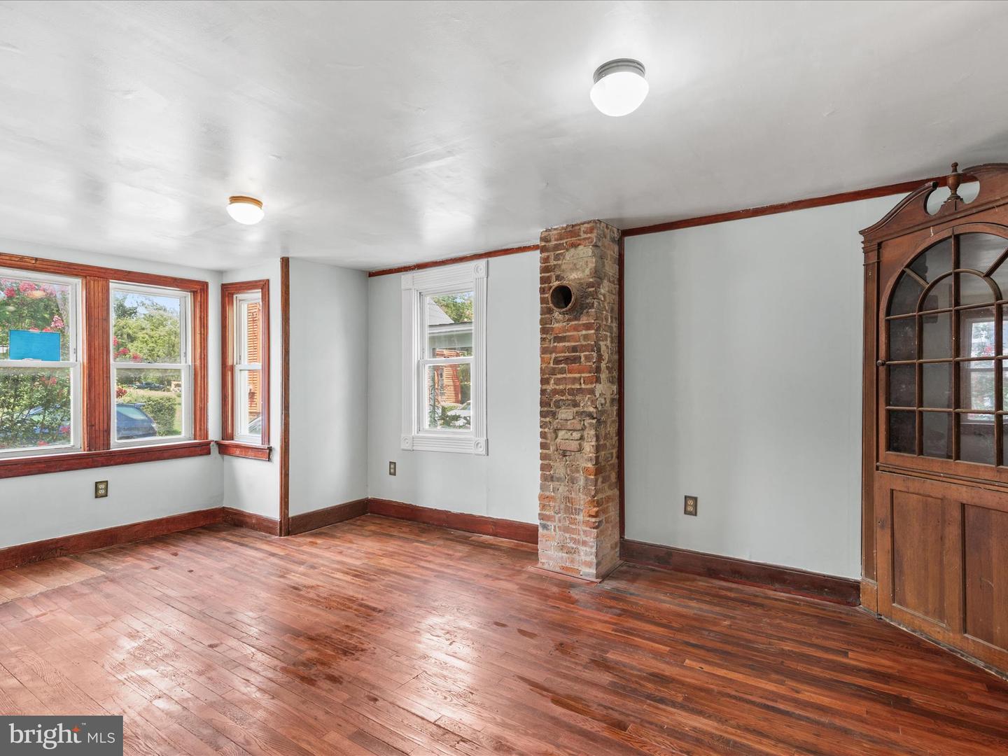111 Broad St Property Photo 12