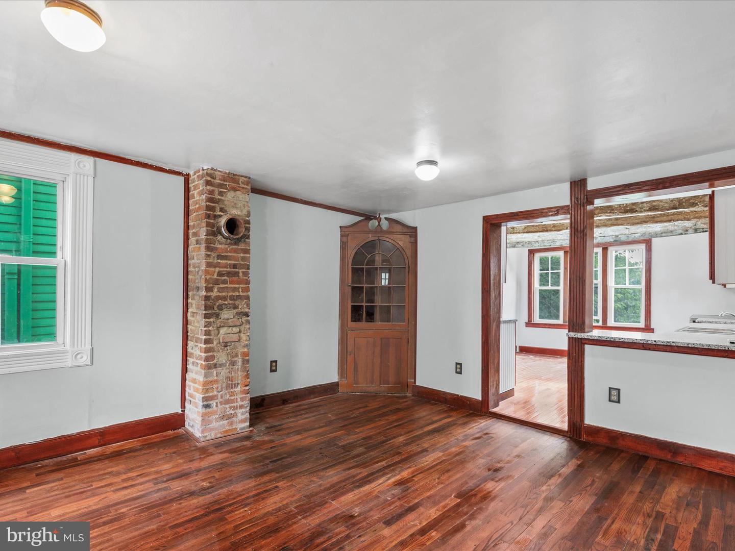 111 Broad St Property Photo 13