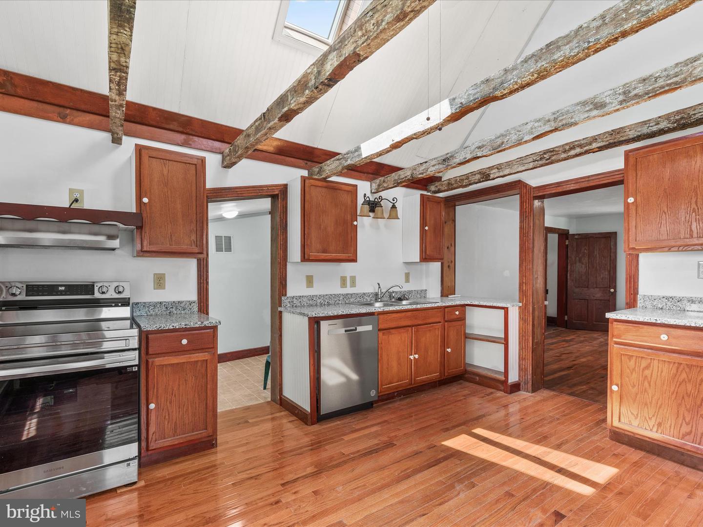 111 Broad St Property Photo 15