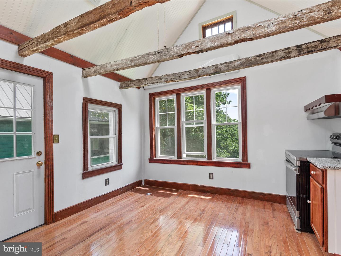 111 Broad St Property Photo 21