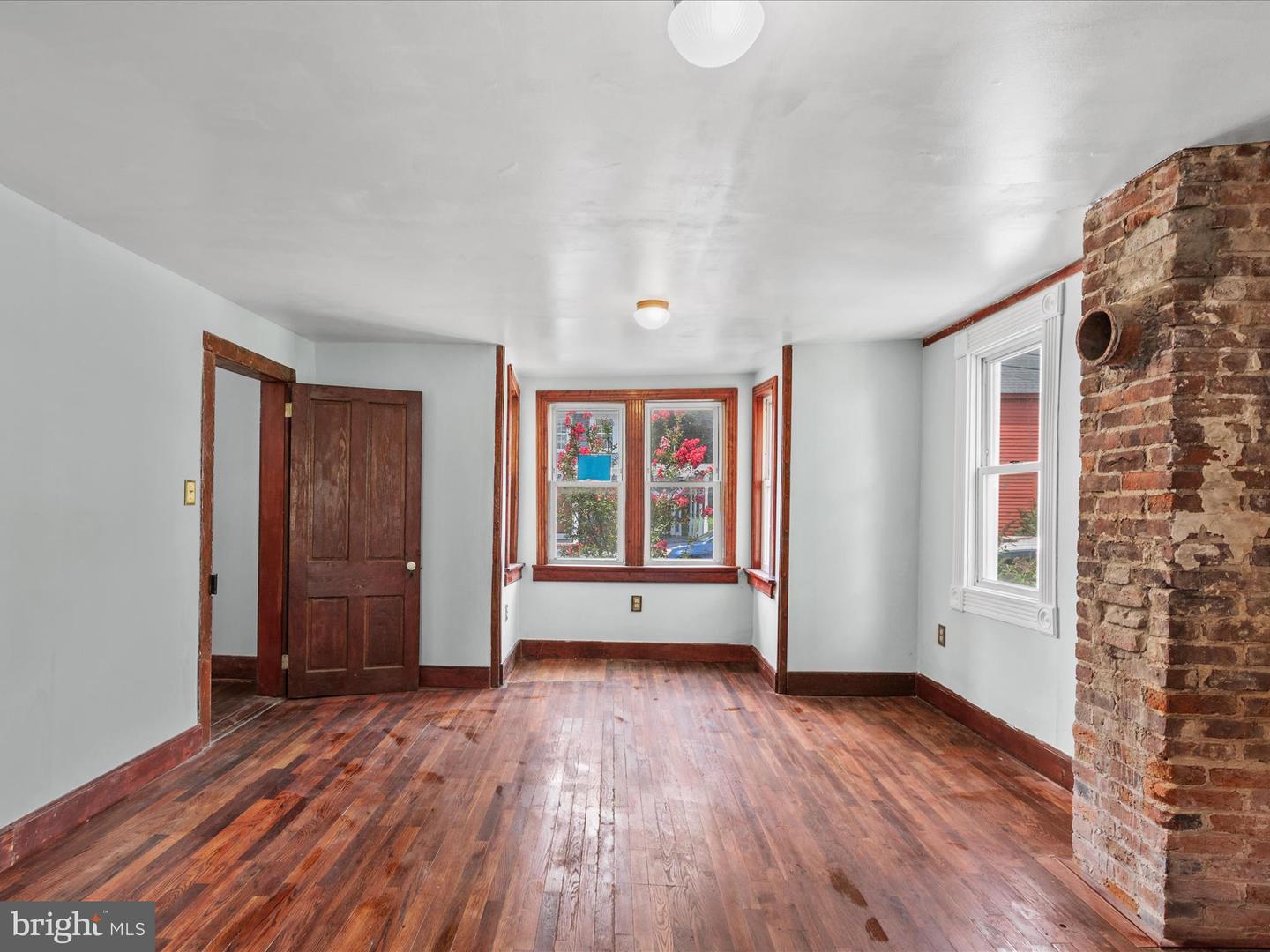 111 Broad St Property Photo 22