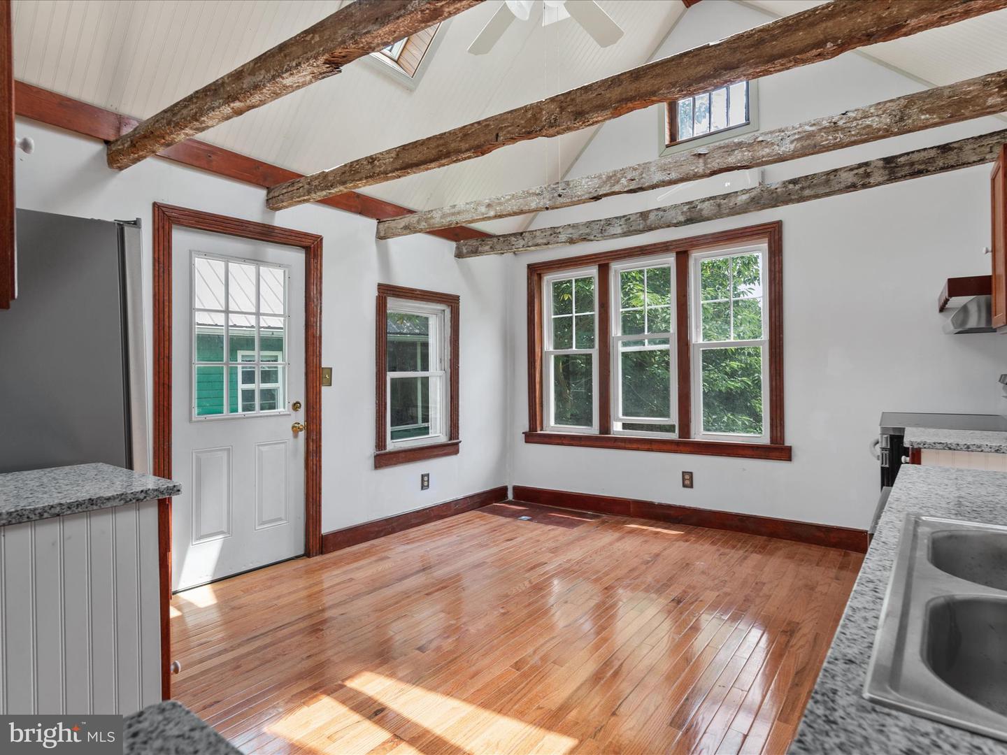 111 Broad St Property Photo 25