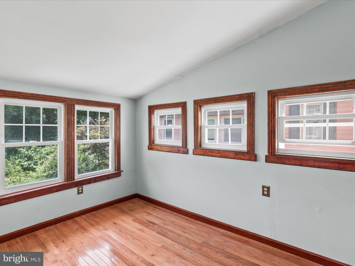 111 Broad St Property Photo 29