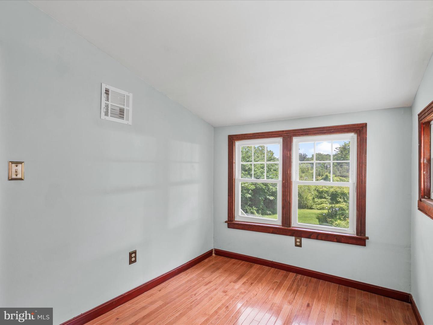 111 Broad St Property Photo 31