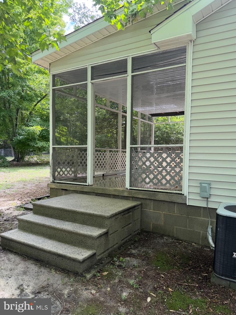 37339 Main St Property Photo 4