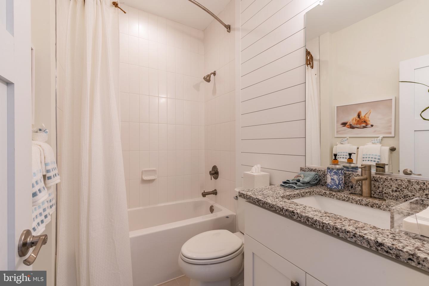 23510 East Gate Dr Property Photo 22