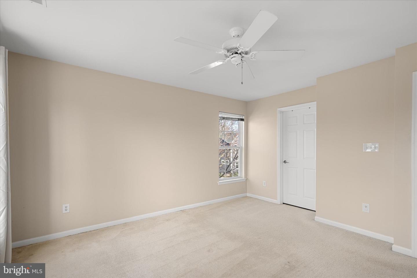 301 Adelaide Dr Property Photo 41