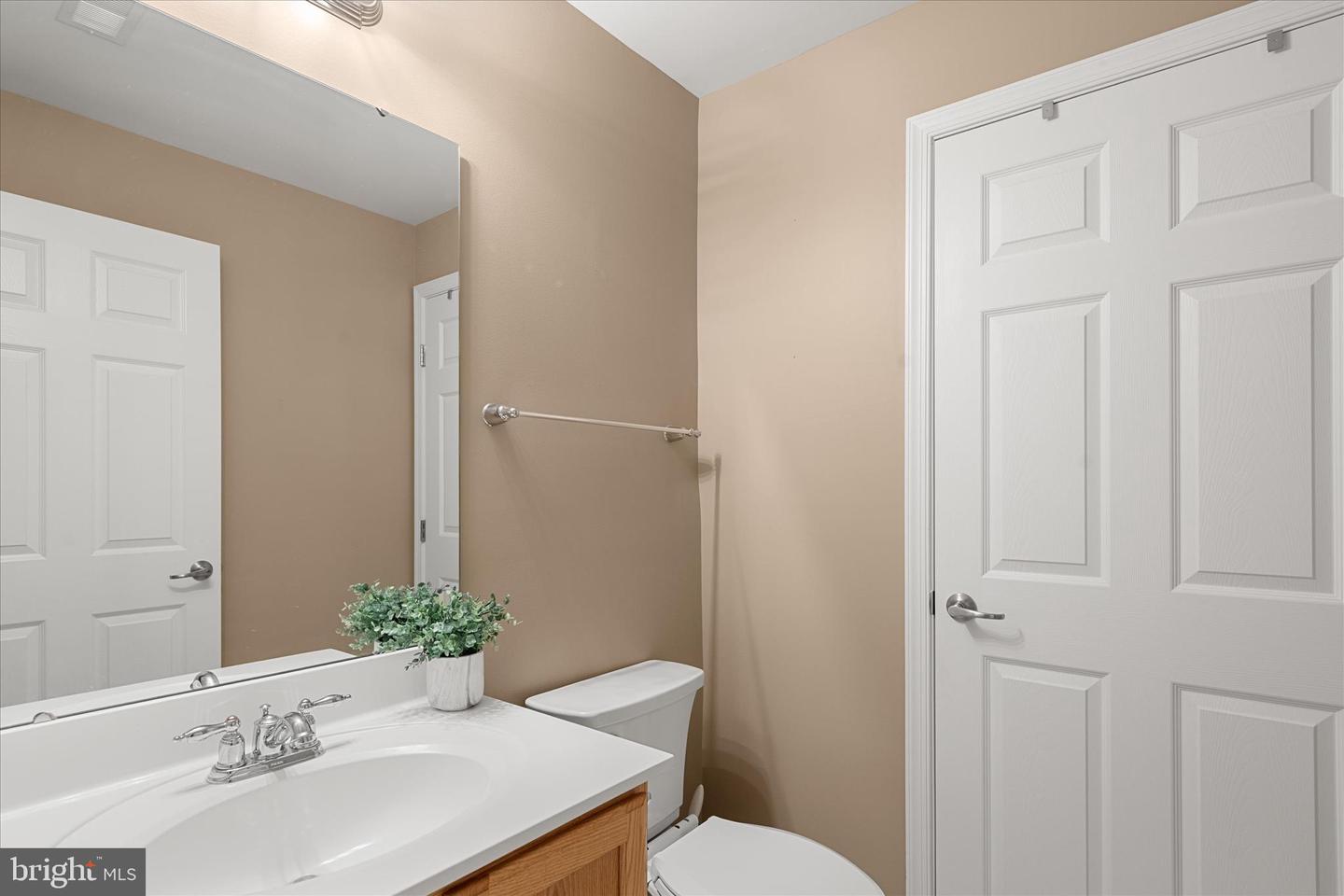 301 Adelaide Dr Property Photo 51
