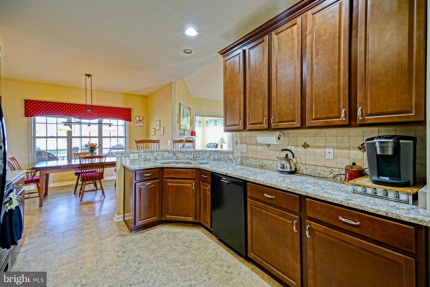 16402 Winding River Dr Property Photo 16